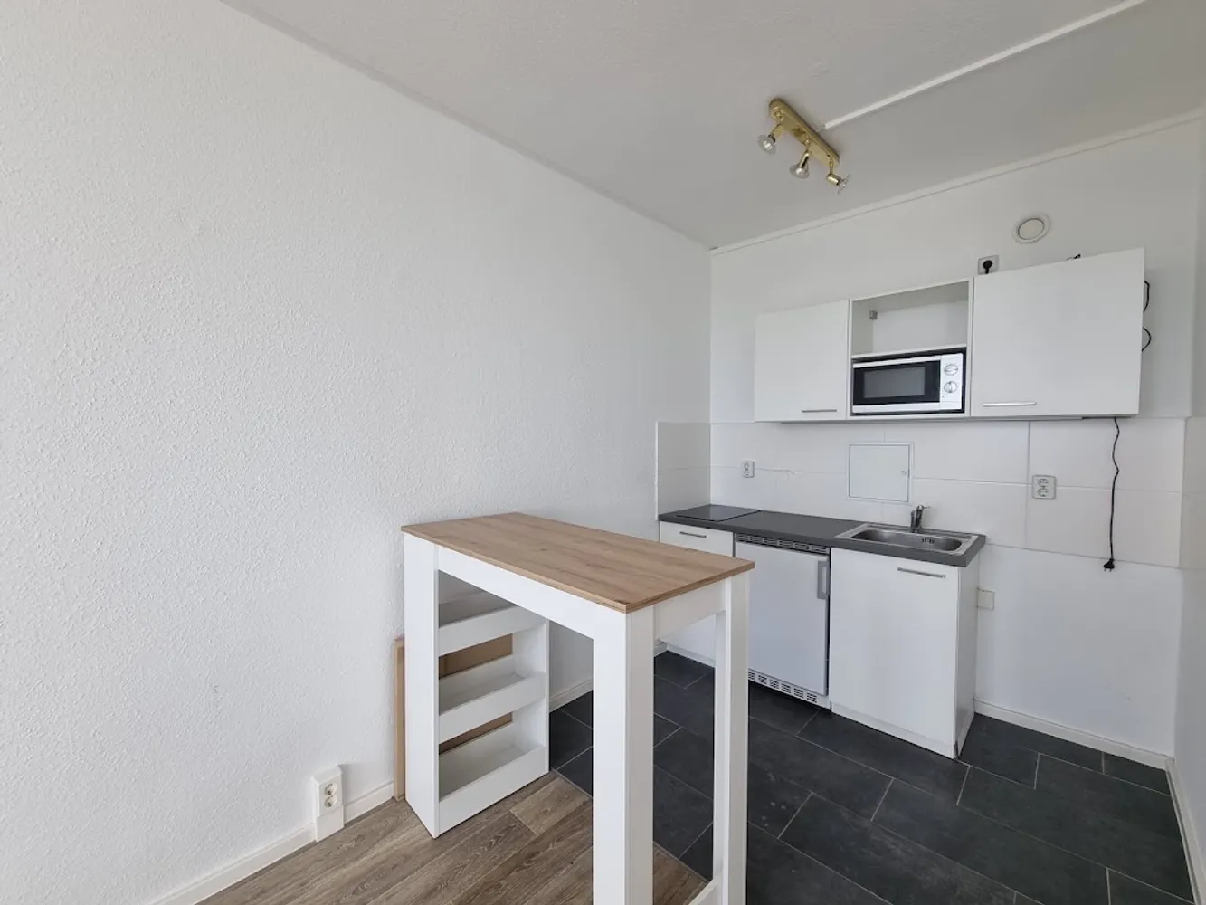 2 Zimmer Wohnung mit 45 m² in Halle (Saale) – Bild 4