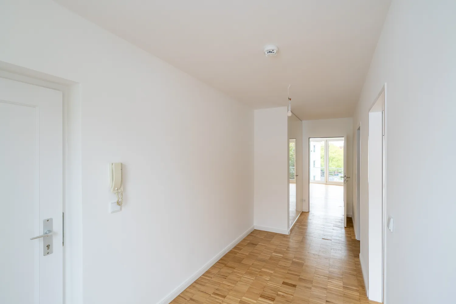 2 Zimmer Wohnung mit 66 m² in Hamburg – Bild 2