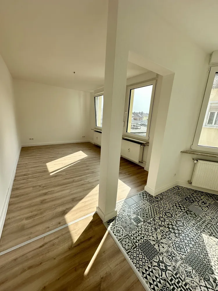 5 Zimmer Wohnung mit 92 m² in Karlsruhe – Bild 4