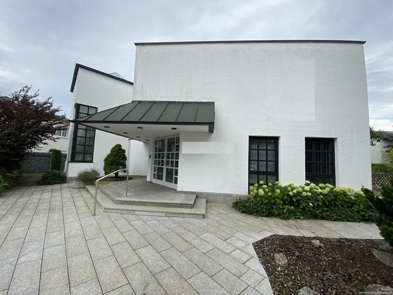 6 Zimmer Haus mit 536 m² in Ingolstadt – Bild 2
