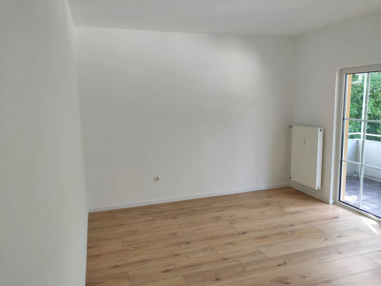 4 Zimmer Wohnung mit 82 m² in Wiesbaden – Bild 2