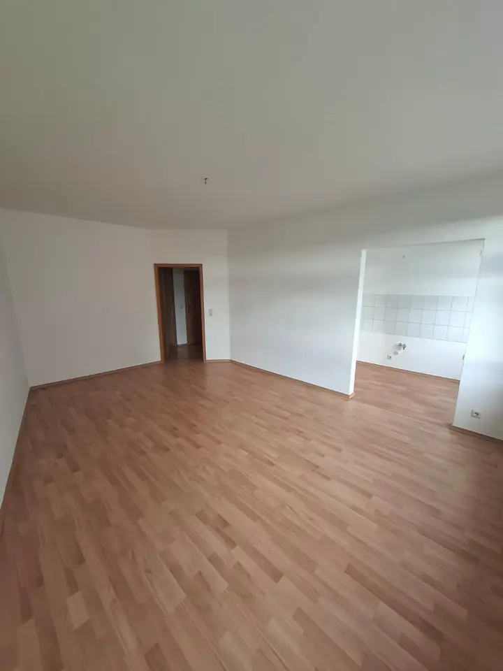 3 Zimmer Wohnung mit 66 m² in Chemnitz – Bild 2