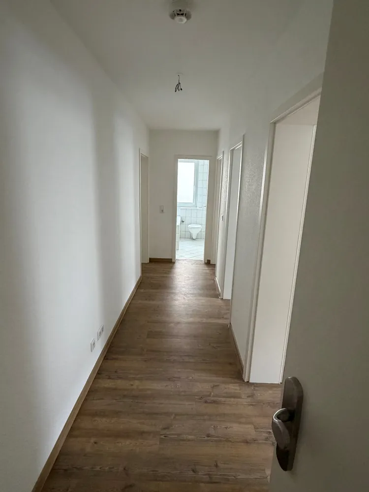 3 Zimmer Wohnung mit 67 m² in Leverkusen – Bild 2