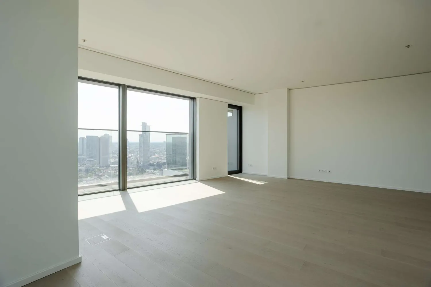 3 Zimmer Wohnung mit 136 m² in Frankfurt am Main – Bild 2