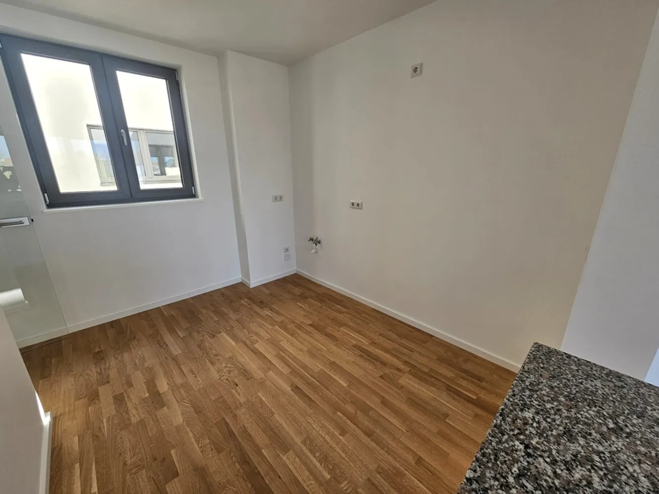 2 Zimmer Wohnung mit 60 m² in Magdeburg – Bild 6