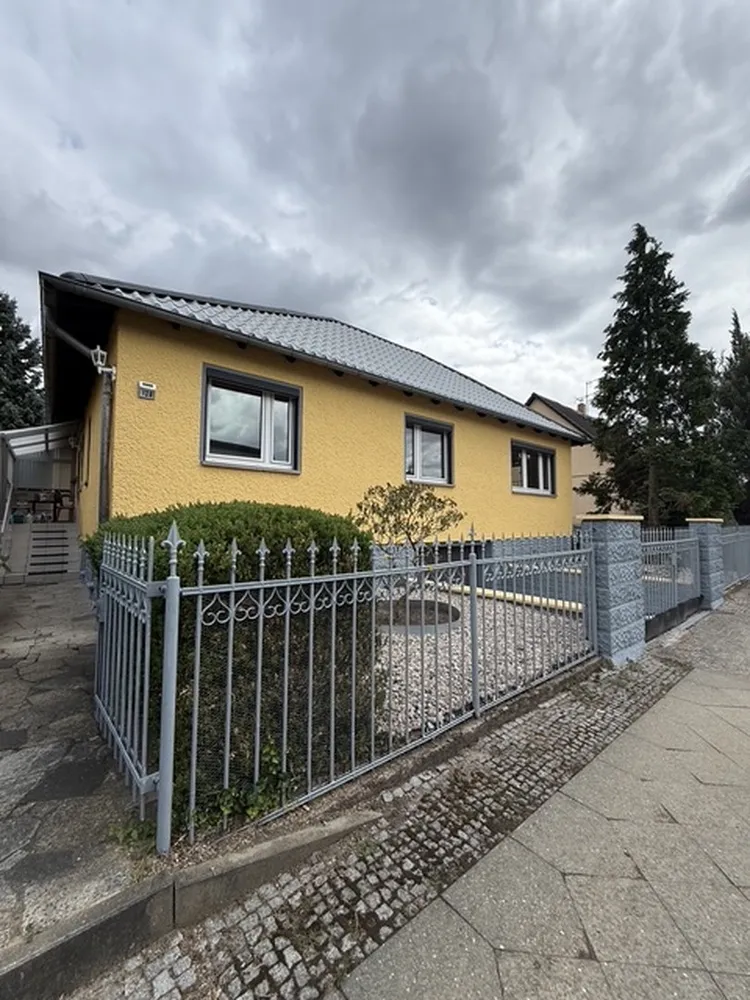 4 Zimmer Haus mit 115 m² in Berlin – Bild 1