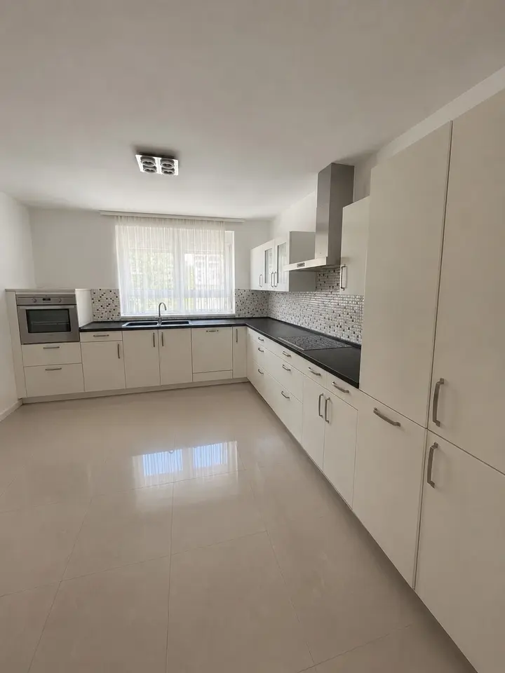 5 Zimmer Wohnung mit 135 m² in Pforzheim – Bild 3