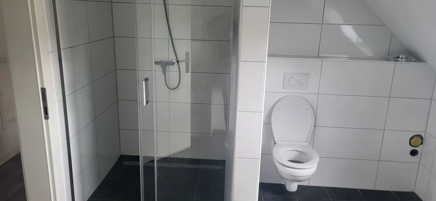 4 Zimmer Wohnung mit 90 m² in Wiesbaden – Bild 2