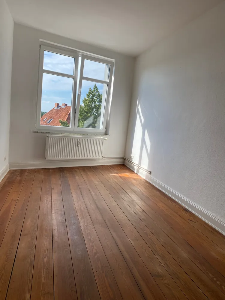 4 Zimmer Wohnung mit 90 m² in Lübeck – Bild 1
