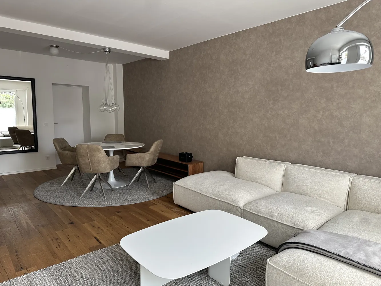 2 Zimmer Wohnung mit 78 m² in Köln – Bild 1