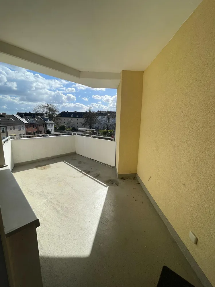 2 Zimmer Wohnung mit 70 m² in Duisburg – Bild 1