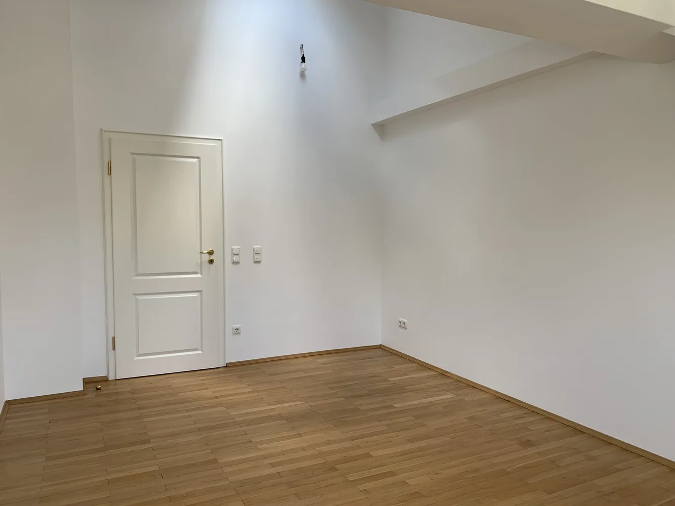 4 Zimmer Wohnung mit 110 m² in München – Bild 8