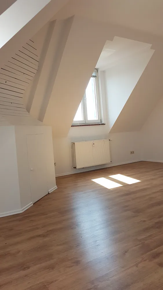 4 Zimmer Wohnung mit 128 m² in Hannover – Bild 8
