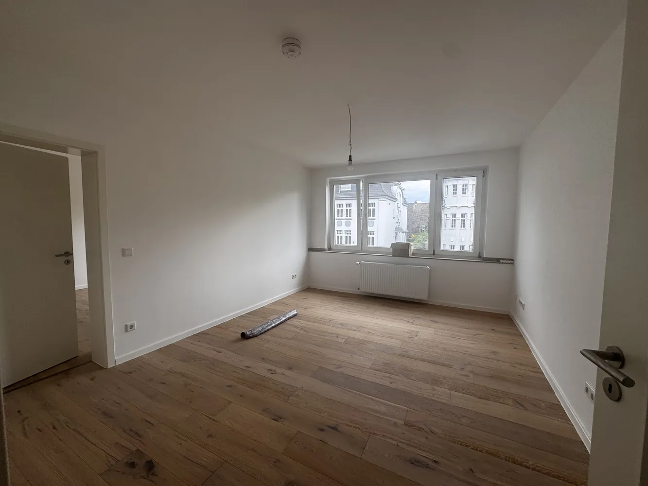 2 Zimmer Wohnung mit 54 m² in Neuss – Bild 2
