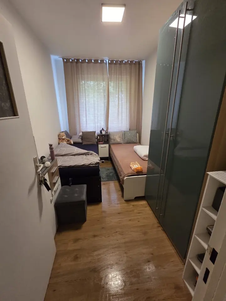 WG-Zimmer mit 350 m² in Berlin – Bild 1