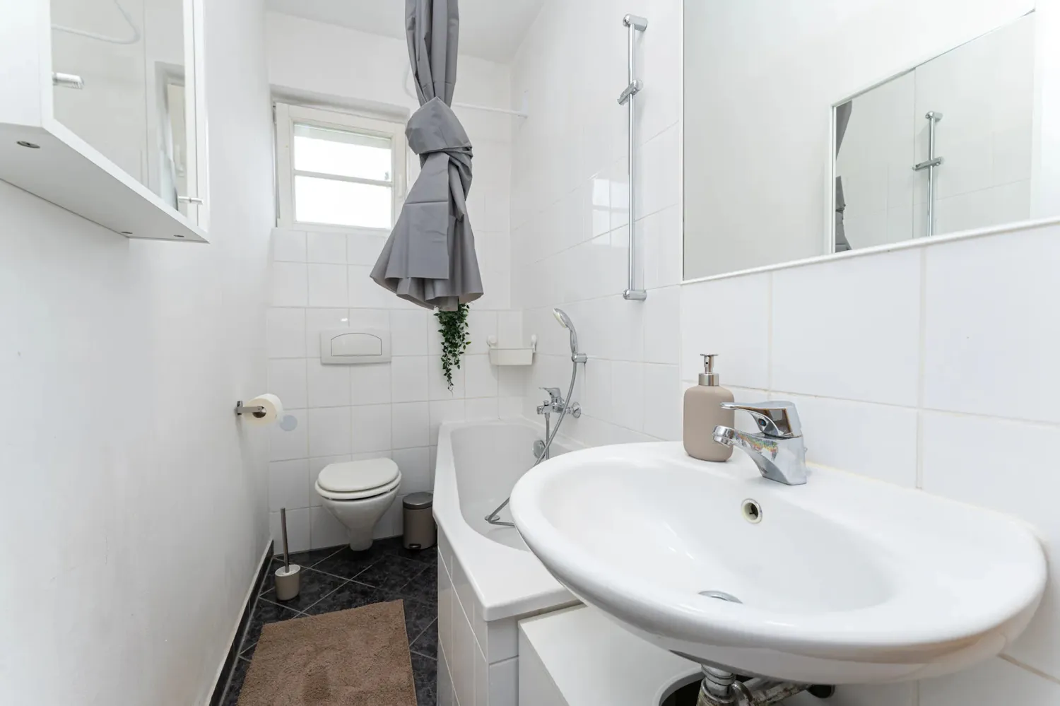 Shared room with 10 m² in Berlin – Photo 2