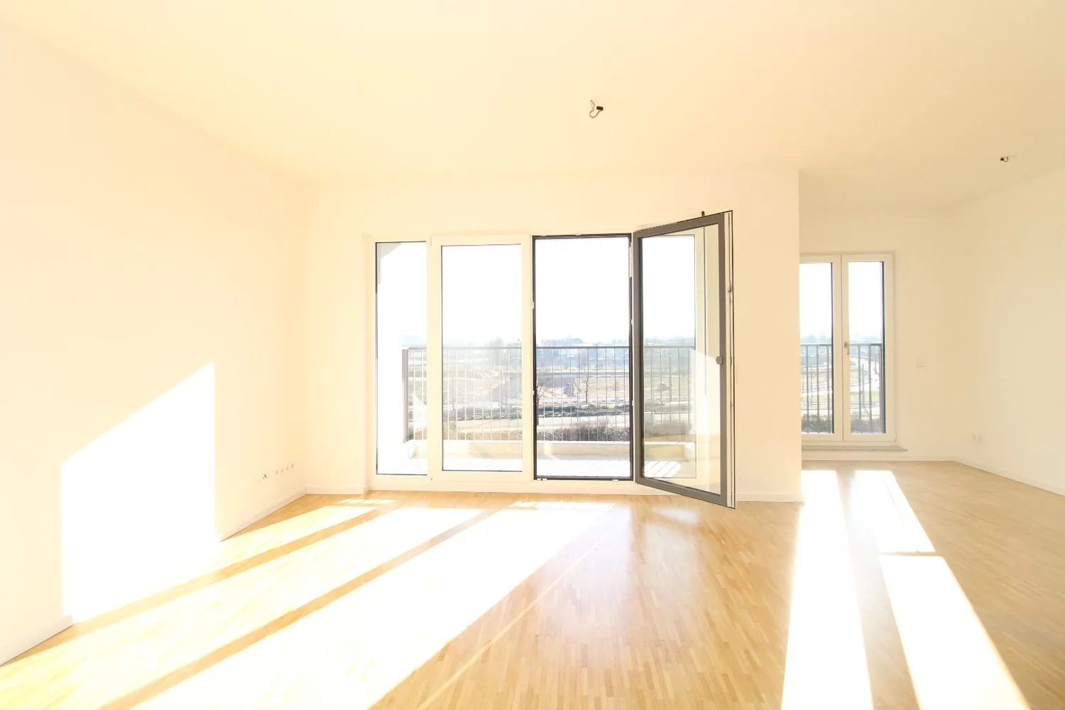 3 Zimmer Wohnung mit 79 m² in Dresden – Bild 2