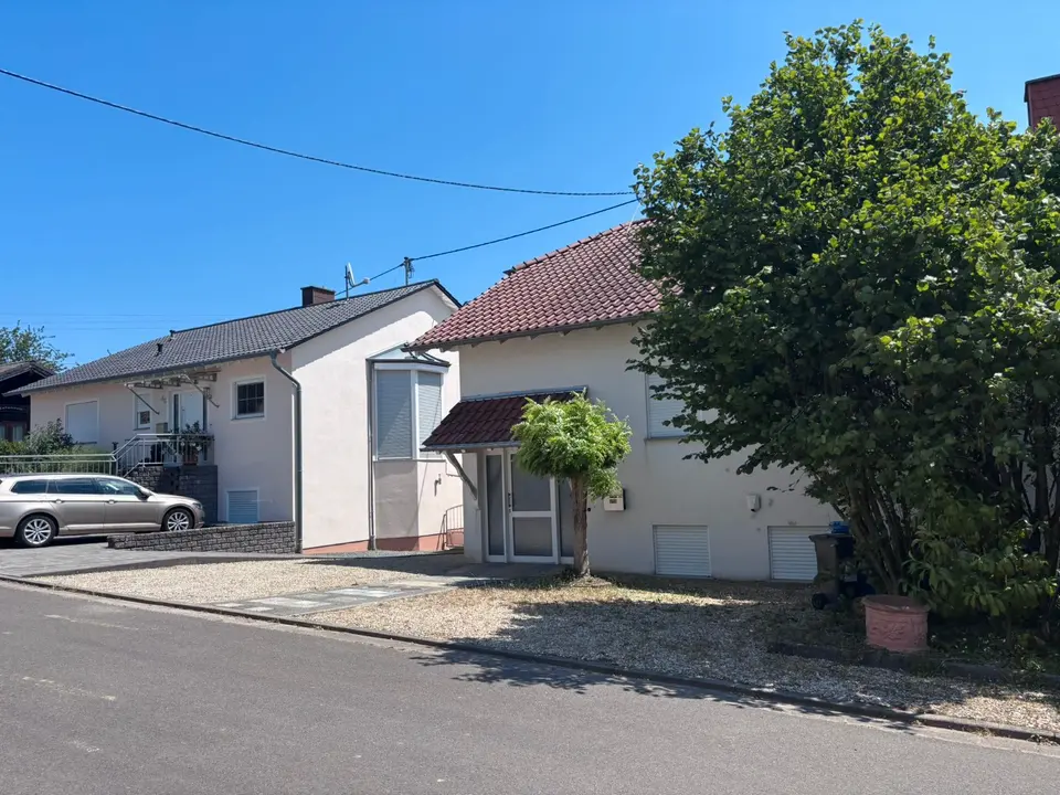 6 Zimmer Haus mit 162 m² in Saarbrücken – Bild 3