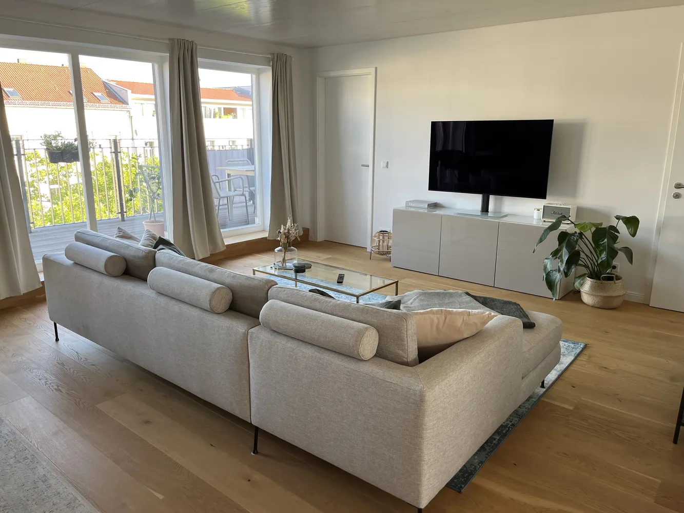 2 Zimmer Wohnung mit 76 m² in Berlin – Bild 1