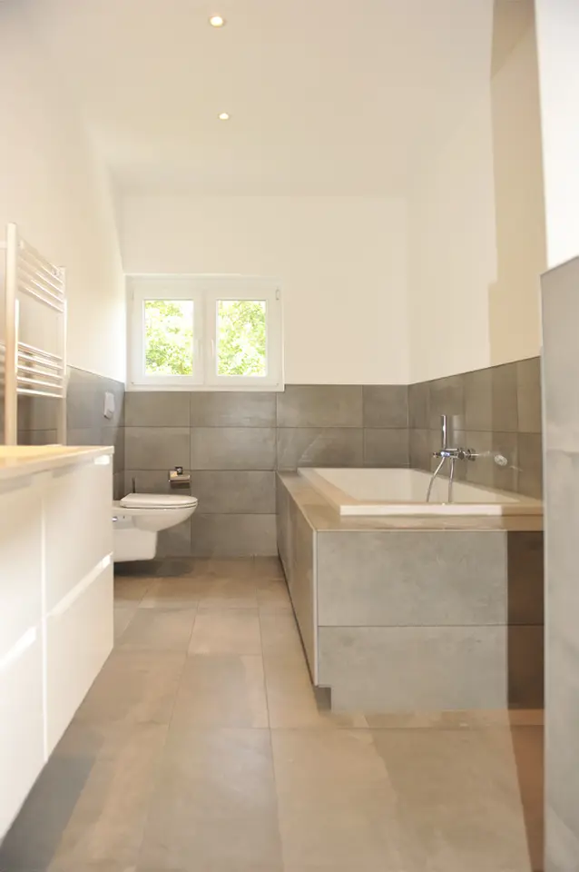 4 Zimmer Wohnung mit 111 m² in Zwickau – Bild 2