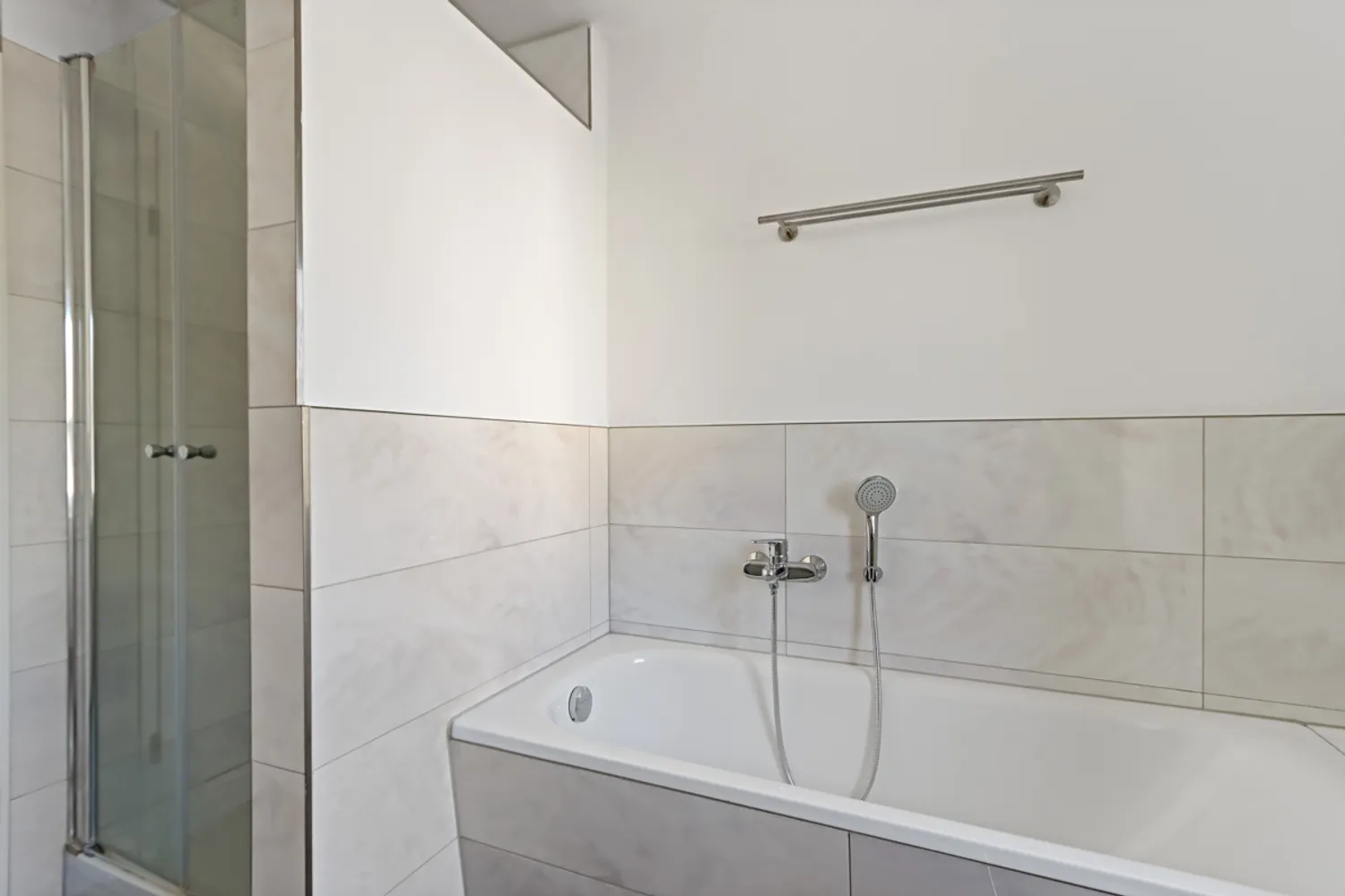 2 room apartment with 52 m² in Bitterfeld-Wolfen – Photo 3