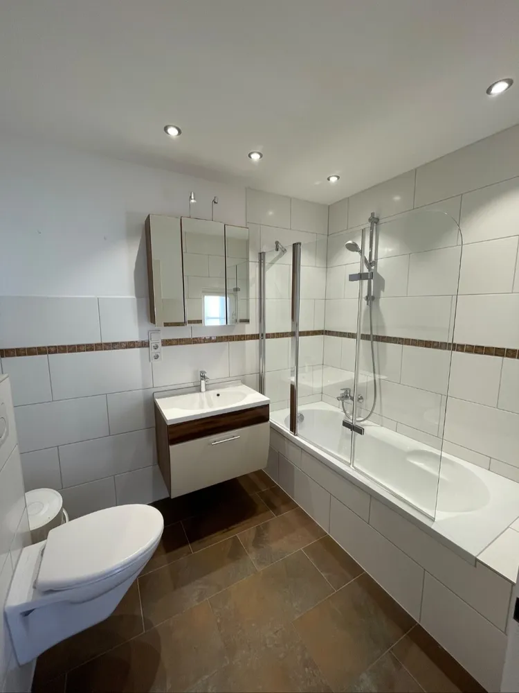 4 Zimmer Haus mit 100 m² in Wiesbaden – Bild 8