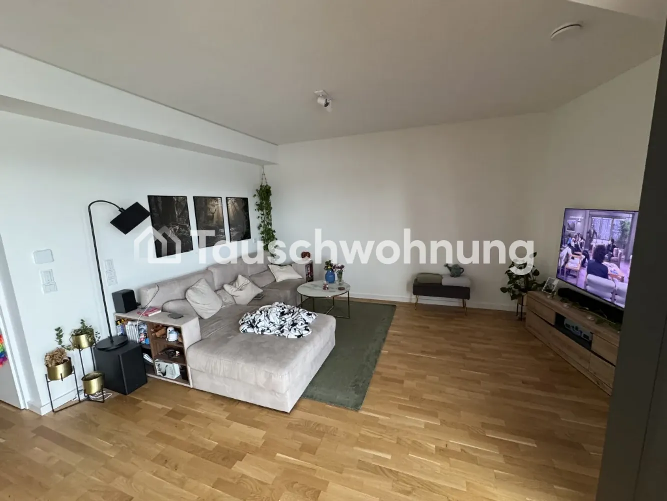 2 Zimmer Wohnung mit 81 m² in Hamburg – Bild 2