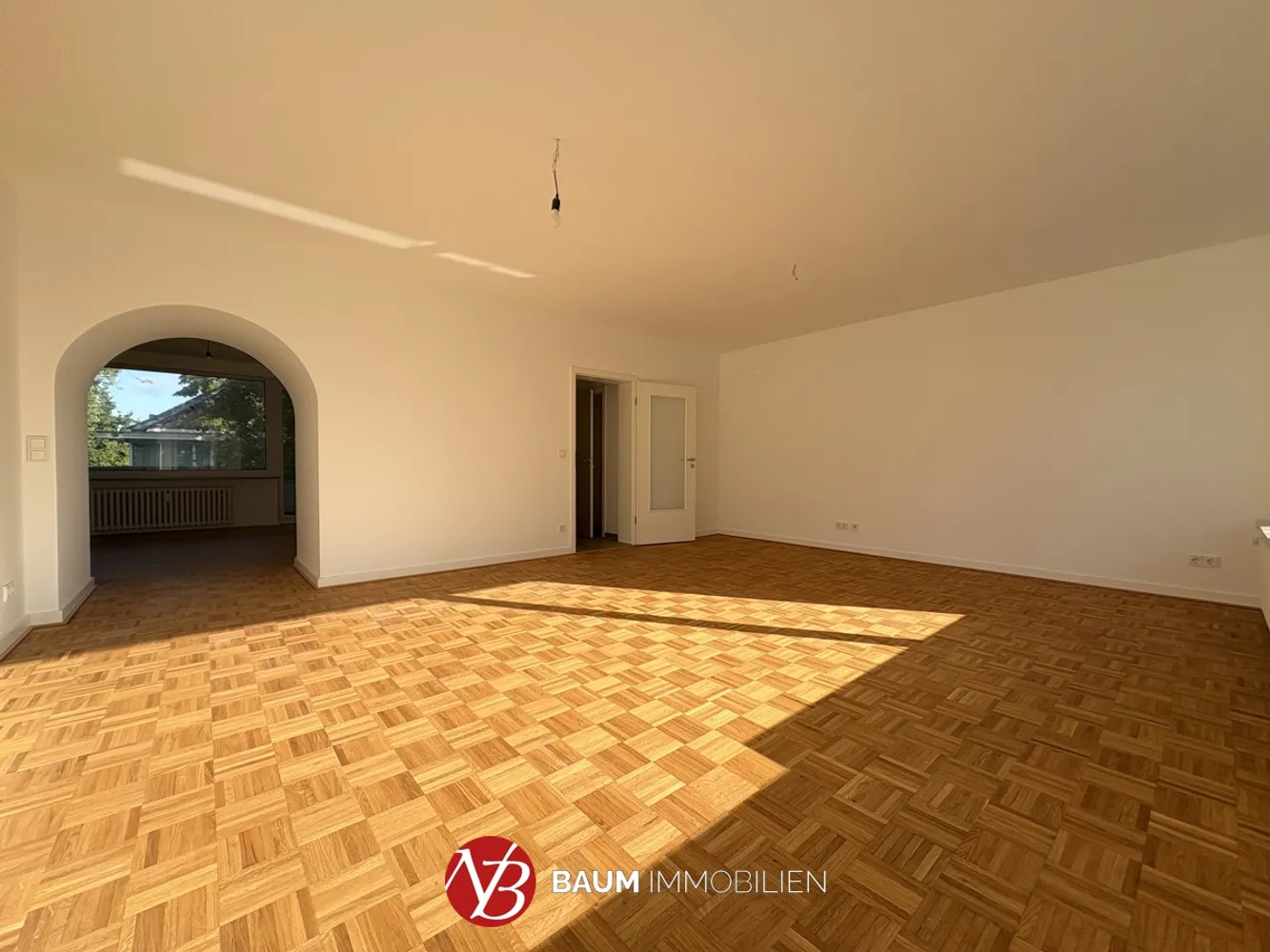 6 Zimmer Wohnung mit 157 m² in Düsseldorf – Bild 1