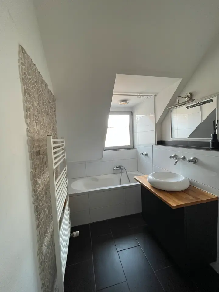 2 Zimmer Wohnung mit 65 m² in Duisburg – Bild 8
