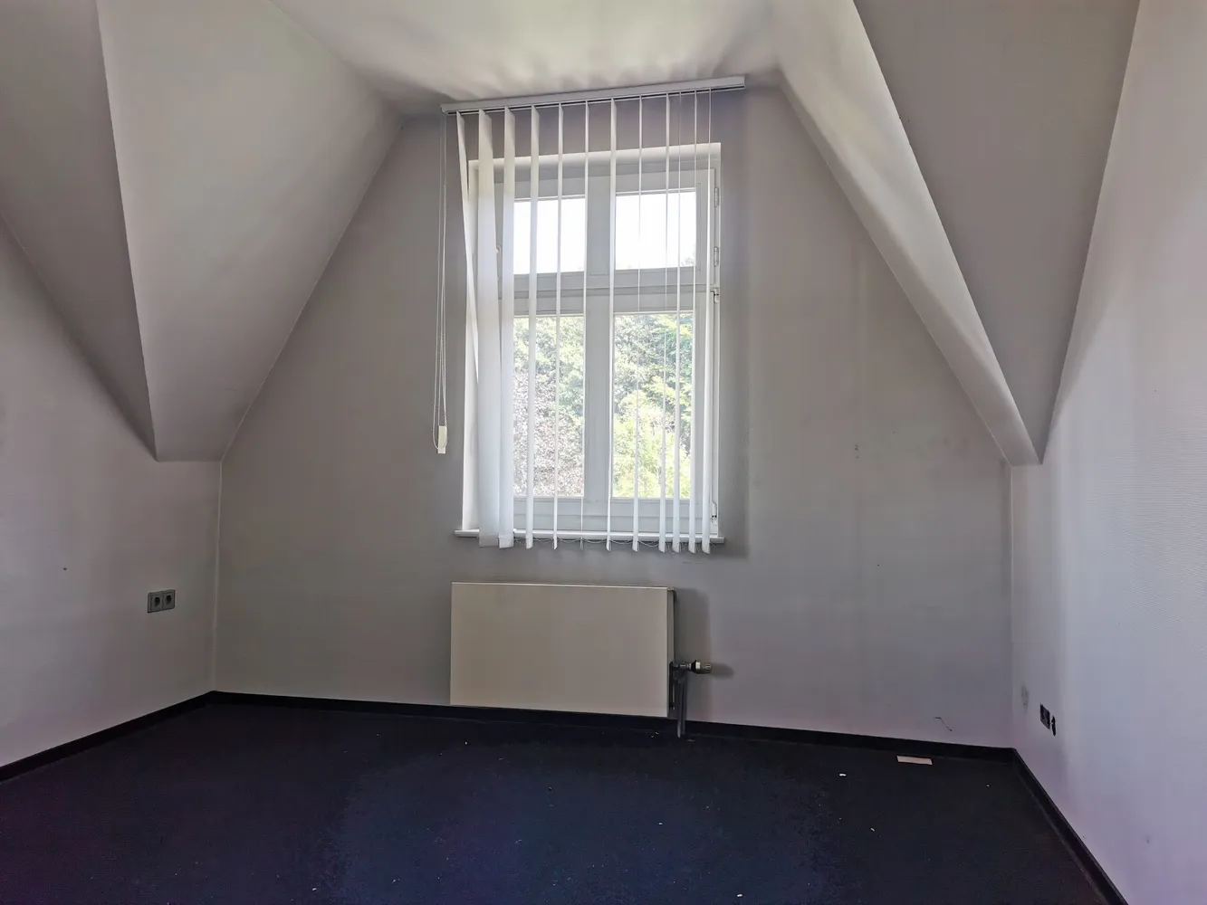 11 Zimmer Wohnung mit 237 m² in Solingen – Bild 7