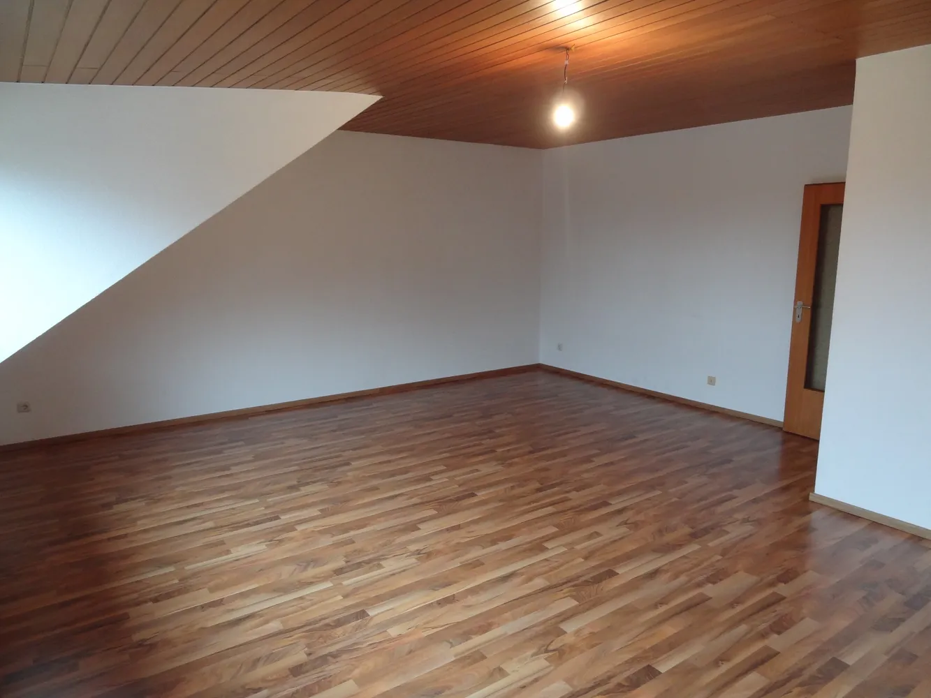 3 Zimmer Wohnung mit 91 m² in Oberhausen – Bild 2