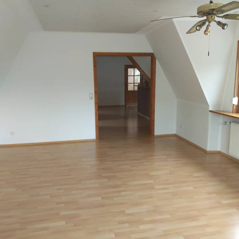 4 Zimmer Wohnung mit 115 m² in Bremerhaven – Bild 2
