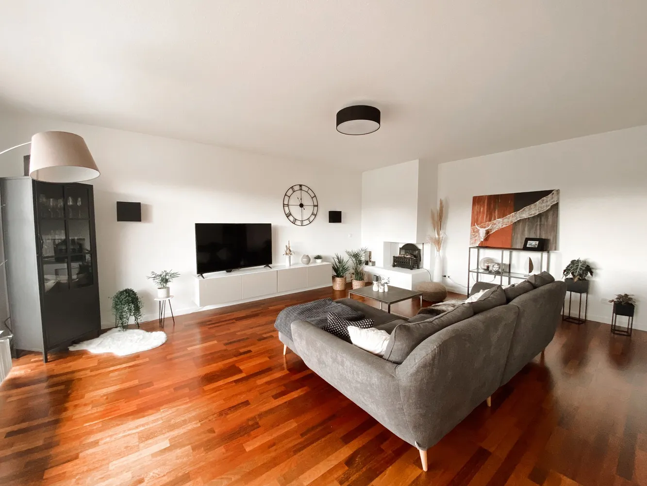 4 Zimmer Wohnung mit 84 m² in Duisburg – Bild 1