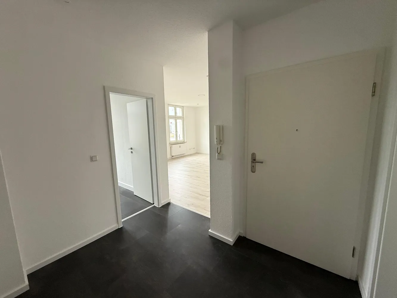 2 Zimmer Wohnung mit 56 m² in Magdeburg – Bild 4