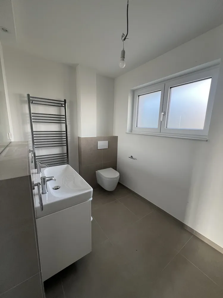8 Zimmer Haus mit 240 m² in Wiesbaden – Bild 11