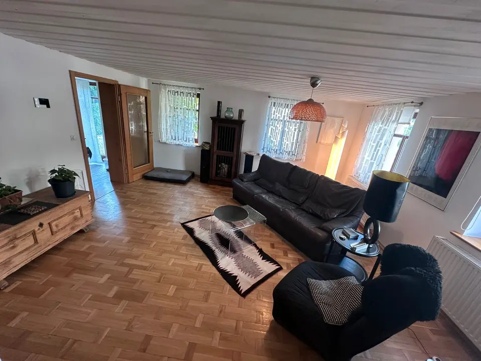 8 Zimmer Haus mit 243 m² in Altenburg – Bild 9