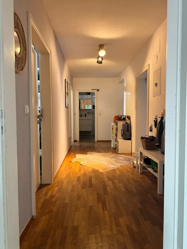 4 Zimmer Wohnung mit 112 m² in Karlsruhe – Bild 2