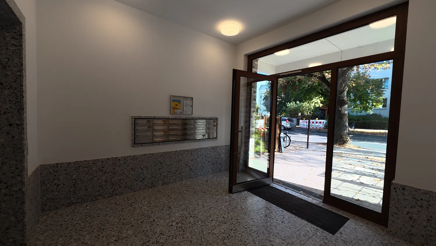 2 Zimmer Wohnung mit 55 m² in Berlin – Bild 6