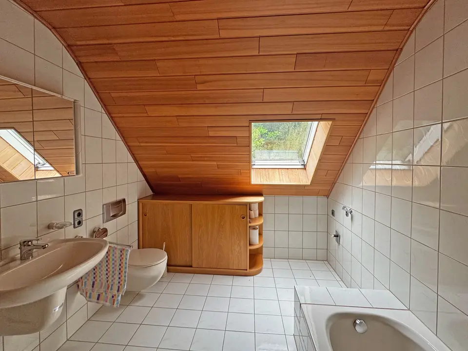 3 Zimmer Wohnung mit 113 m² in Sonneberg – Bild 10
