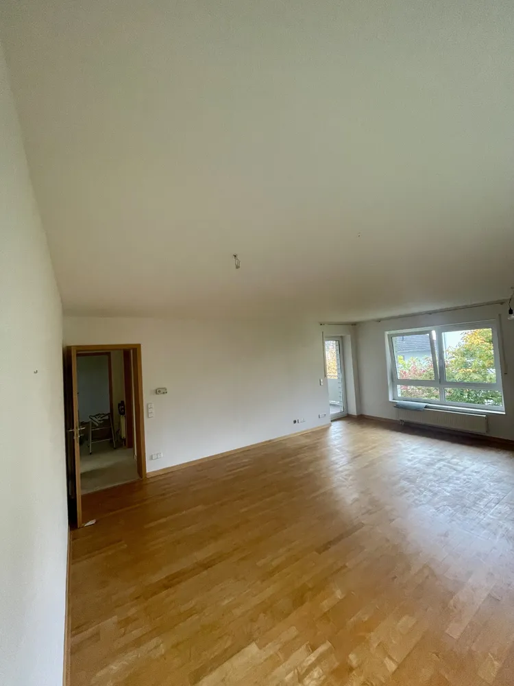 3 Zimmer Wohnung mit 93 m² in Detmold – Bild 3