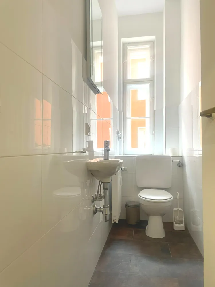 2 Zimmer Wohnung mit 92 m² in München – Bild 4