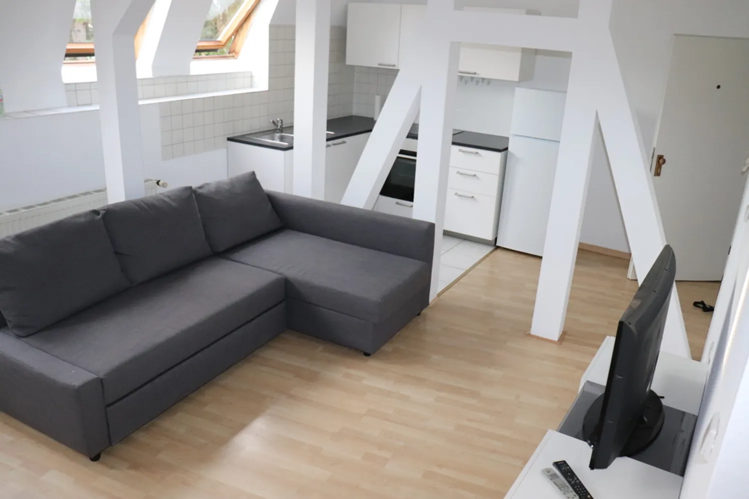 1 Zimmer Wohnung mit 37 m² in Wiesbaden – Bild 2
