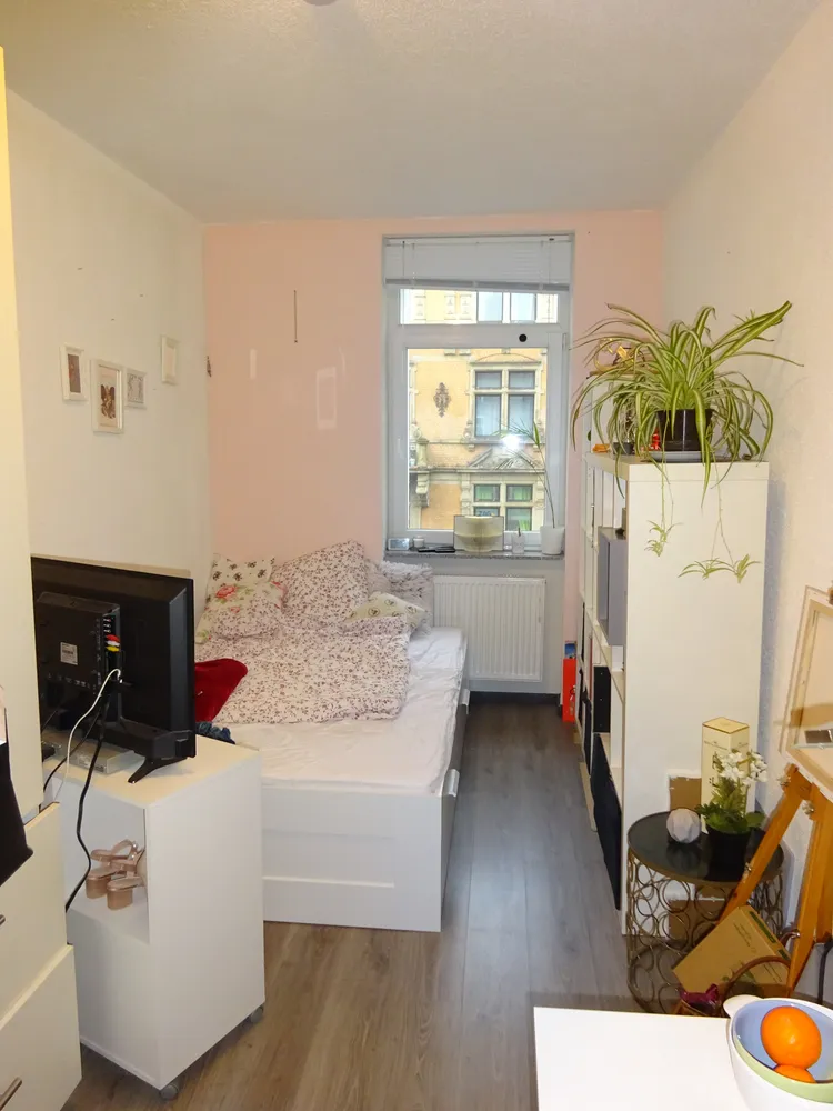 4 Zimmer Wohnung mit 99 m² in Karlsruhe – Bild 1