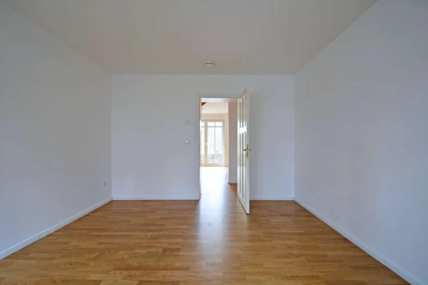 3 room apartment with 94 m² in Berlin – Photo 6
