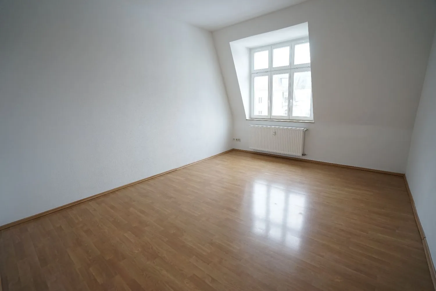 2 Zimmer Wohnung mit 67 m² in Dresden – Bild 3