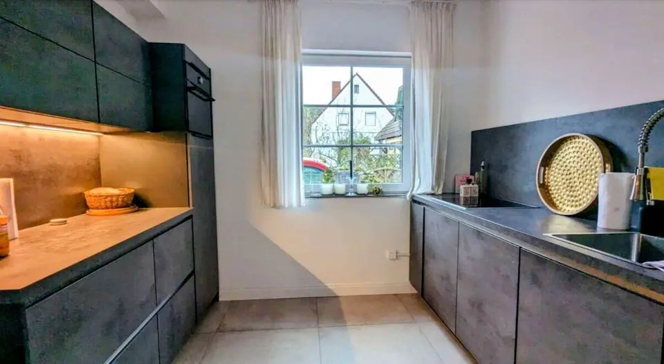 12 Zimmer Haus mit 302 m² in Berlin – Bild 1