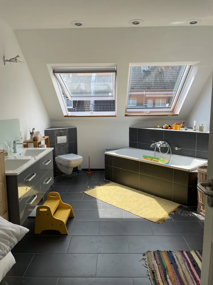 4 Zimmer Wohnung mit 101 m² in Düsseldorf – Bild 8
