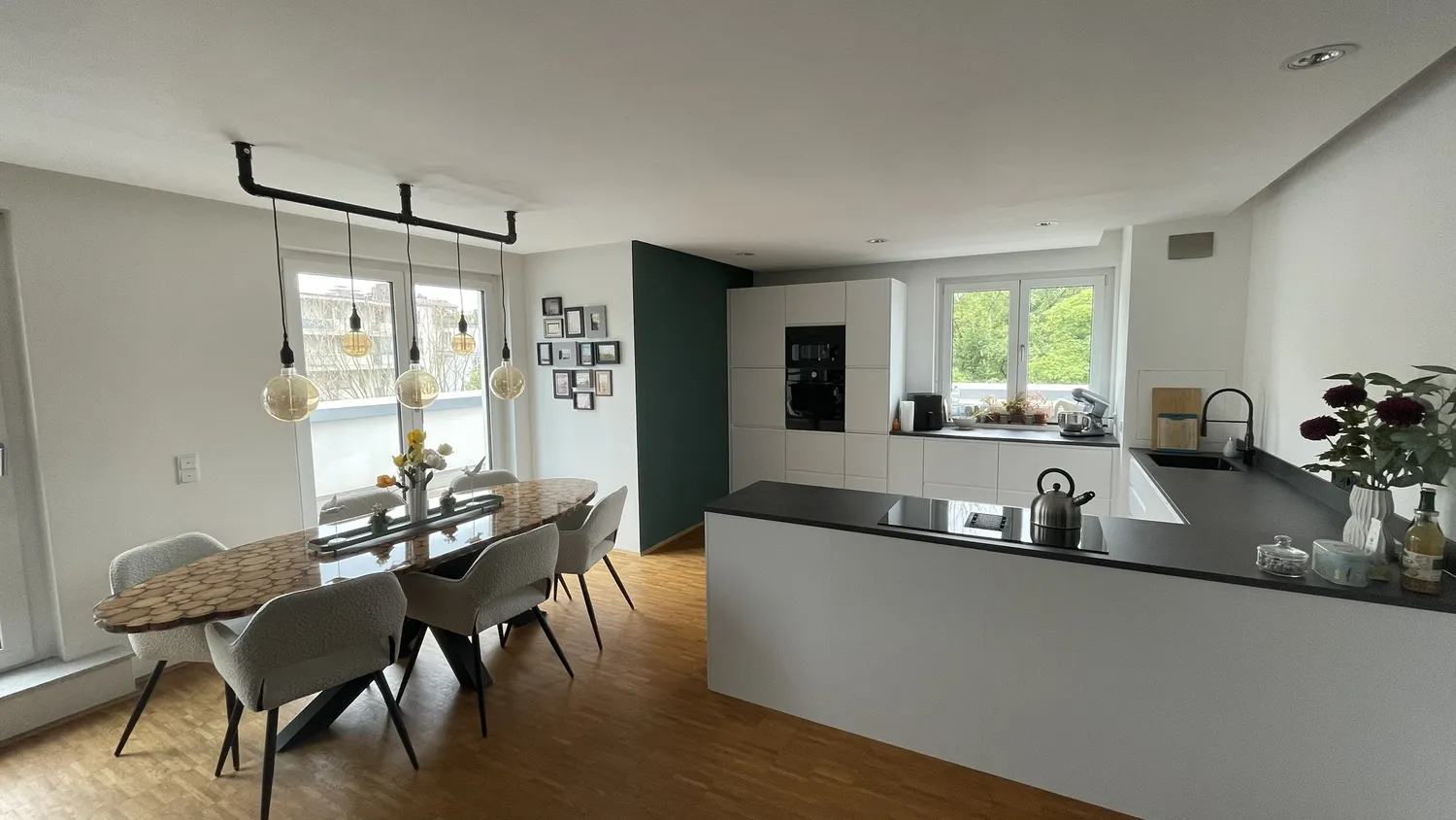 3 Zimmer Wohnung mit 164 m² in Aachen – Bild 2