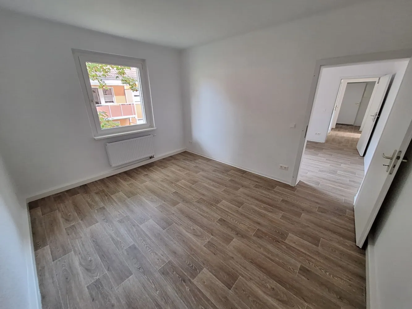 4 Zimmer Wohnung mit 80 m² in Halle (Saale) – Bild 3