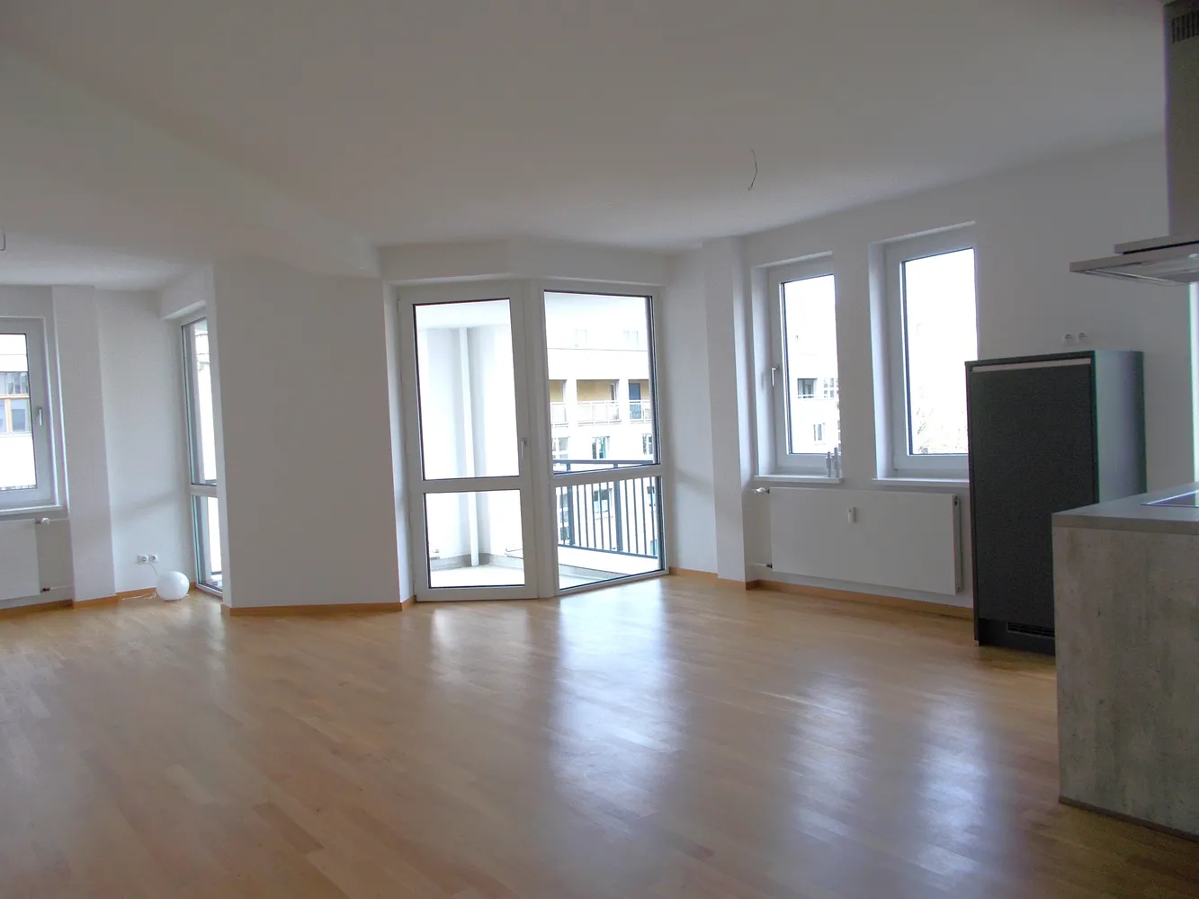 2 Zimmer Wohnung mit 82 m² in Berlin – Bild 3